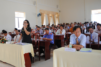 Quang cảnh kỳ họp thứ 8 HĐND huyện Cam Lâm.