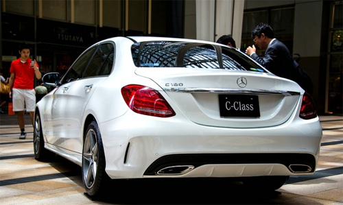  Mercedes C180 giá 41.400 USD tại Nhật.