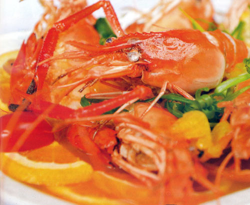 Cơm gà chiên tôm anh đào