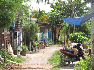 Căn nhà gạch cuối cùng là nơi một người mất chó đã tới chuộc.