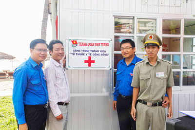 Lắp đặt 10 "Tủ thuốc y tế cộng đồng" dọc tuyến đường biển