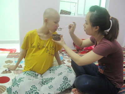 3 chị em mồ côi cần được giúp đỡ