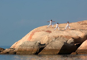 Tập Yoga tại Six Senses Ninh Van Bay