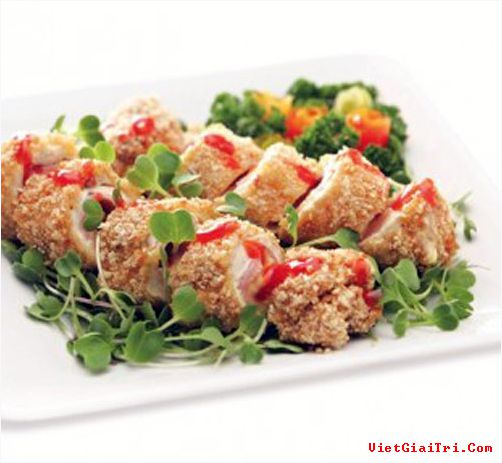 Gà cuộn jambon chiên xù