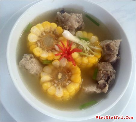 Canh bắp hầm xương