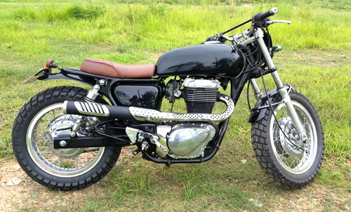 Suzuki ST40 độ scrambler.