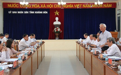 Ông Nguyễn Chiến Thắng, Phó Bí thư Tỉnh ủy, Chủ tịch UBND tinh chủ trì cuộc họp.