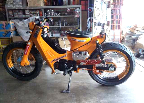 Honda Cub hầm hố như phân khối lớn