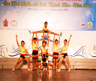 Phần thi đồng diễn Aerobic.