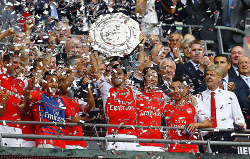 Siêu Cúp Anh 2014, danh hiệu đầu tiên trong mùa giải mới 2014-2015 mà Arsenal đoạt được.