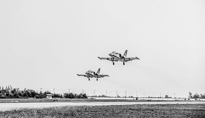 Huấn luyện bay ở Trung đoàn 910, Trường Sĩ quan Không quân.