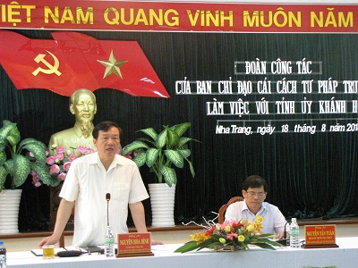 Ông Nguyễn Hòa Bình kết luận tại buổi làm việc.