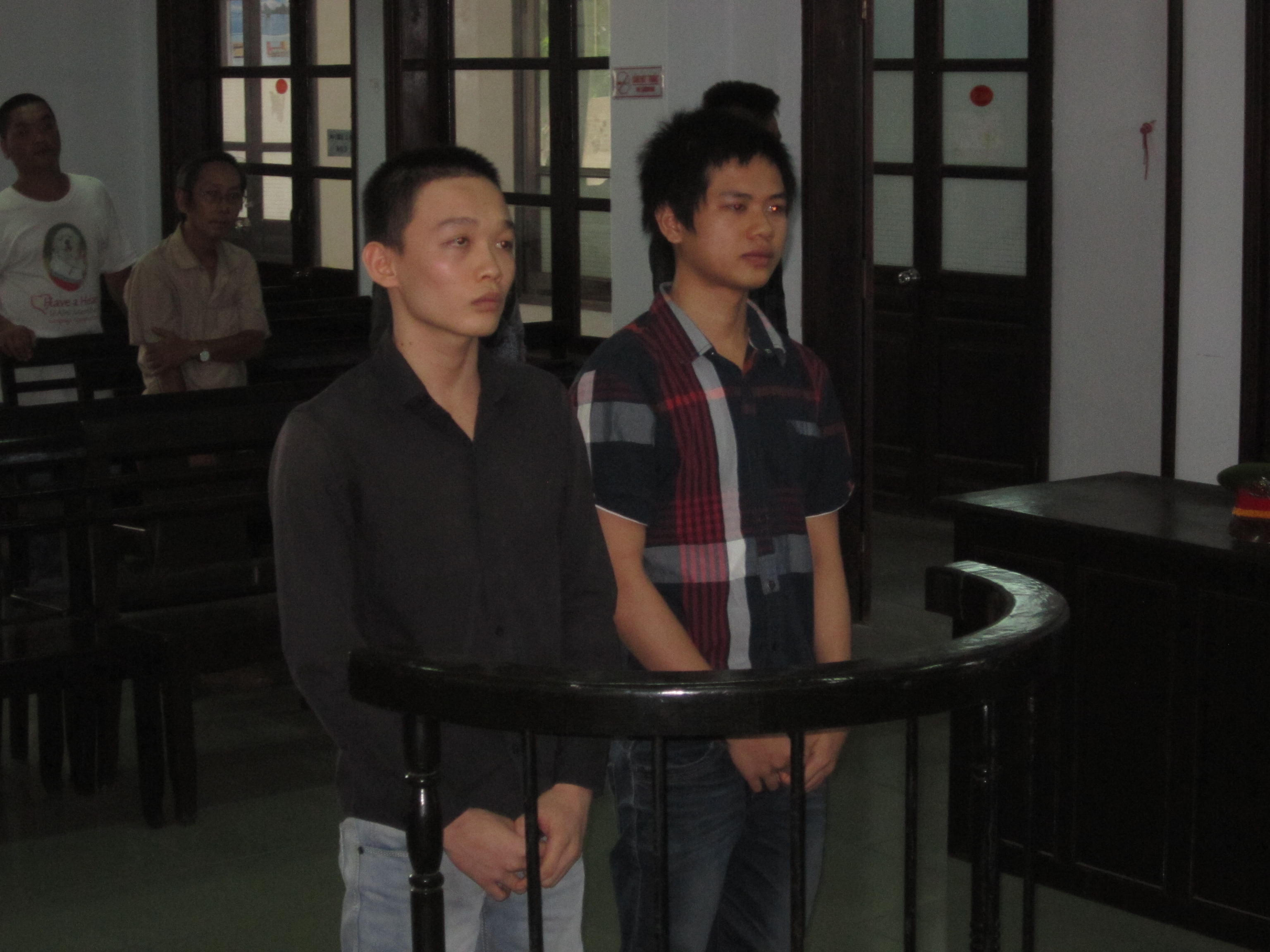 Trộm xe máy, bị bắt quả tang