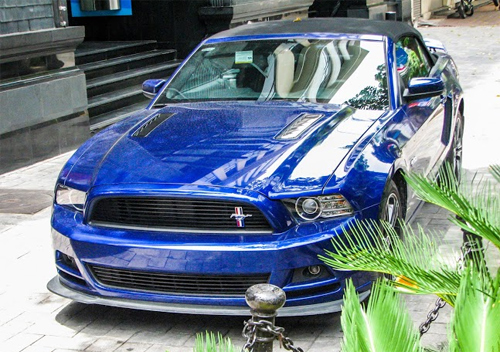 Ford Mustang GT mui trần bản đặc biệt tại Việt Nam