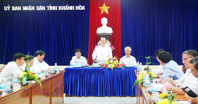 Phó Thủ tướng Vũ Văn Ninh phát biểu tại buổi làm việc với lãnh đạo tỉnh.