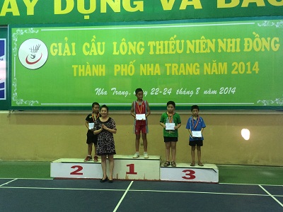 Trao 6 bộ huy chương cho các vận động viên xuất sắc