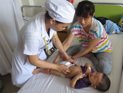 Số trẻ bị tiêu chảy cấp nhập Bệnh viện Đa khoa tỉnh giảm so với tháng trước.