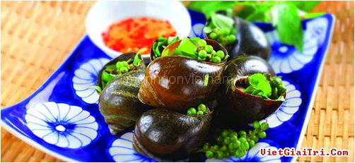 Ốc bươu nướng mắm nhĩ