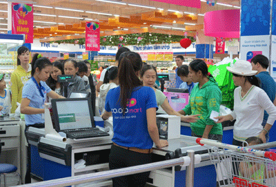 Siêu thị đông khách vào dịp lễ