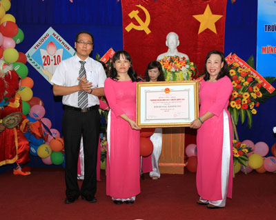 Hôm nay (5-9): Hơn 200.000 học sinh khai giảng năm học mới