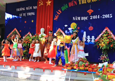 Tổ chức &quot;Ngày Hội đến trường – Vui Hội Trung thu&quot;