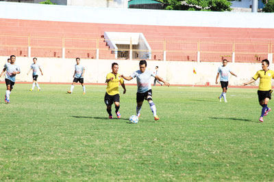 Khai mạc Giải bóng đá tứ hùng Khánh Hòa mở rộng