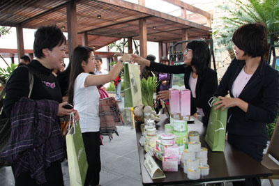 ITE 2014 là nơi gặp gỡ của những người làm du lịch. (Ảnh minh họa)