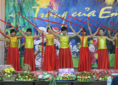 Đêm "Trăng của em" tại Làng Trẻ em SOS Nha Trang