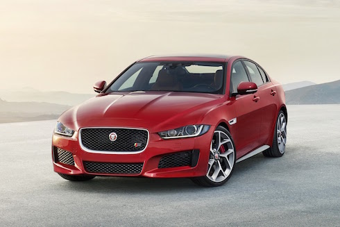 Jaguar XE: Đối thủ mới của BMW 3 Series