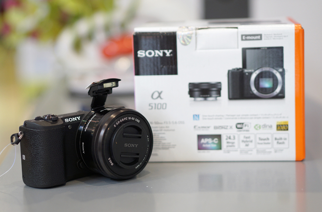 Máy ảnh Sony Alpha A5100 giá 16 triệu đồng ở Việt Nam