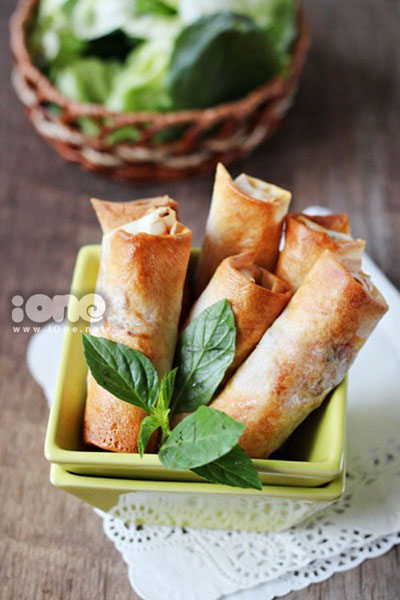 Độc đáo chả giò hải sản không chiên