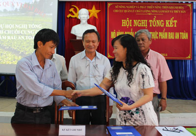 Mô hình đầu tiên nhận chứng nhận VietGAP