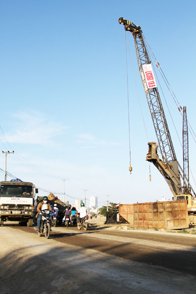 Đẩy nhanh tiến độ thi công các hạng mục công trình.