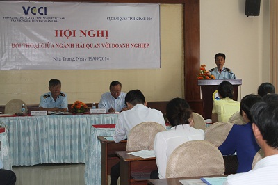 Đối thoại giữa ngành Hải quan với doanh nghiệp