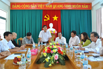 Gặp mặt đoàn đại biểu tỉnh Khánh Hòa tham dự Đại hội đại biểu toàn quốc Mặt trận Tổ quốc Việt Nam lần thứ VIII