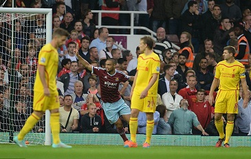 Liverpool hiện đang có vấn đề rất lớn về phòng ngự.