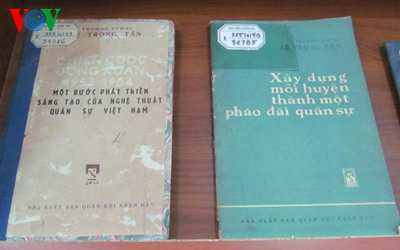 Trưng bày tư liệu quý về Đại tướng Lê Trọng Tấn