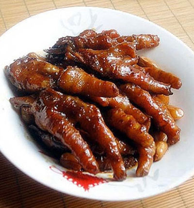 Chân gà rim lạc thơm bùi