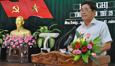 Tập trung hoàn thành thắng lợi các nhiệm vụ trọng tâm năm 2014, triển khai chu đáo công tác chuẩn bị đại hội đảng bộ các cấp (*)