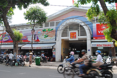 Cho phép đầu tư dự án Trung tâm thương mại chợ Xóm Mới