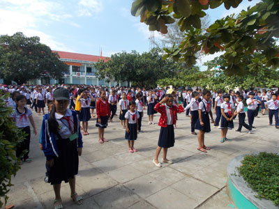 Nhiều trường học ở Vạn Ninh chưa đạt chuẩn quốc gia vì thiếu kinh phí xây dựng cơ sở vật chất.