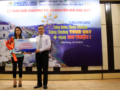 Saigontourist: Trao giải thưởng đặc biệt cho khách hàng