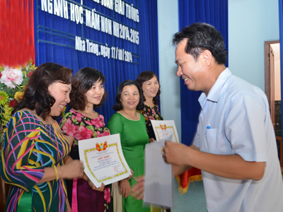 Tổng kết và trao giải Hội thi &quot;Bé với an toàn giao thông&quot;