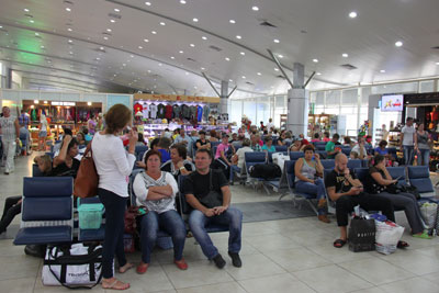 Sân bay quốc tế Cam Ranh quá tải