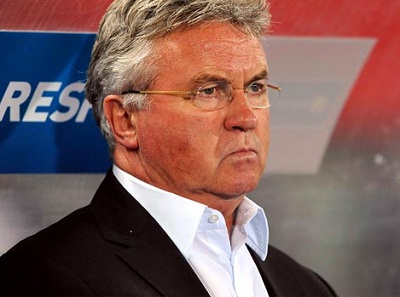 Guus Hiddink cần sự thay đổi trước khi quá muộn.