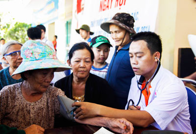 Chung tay vì sức khỏe cộng đồng