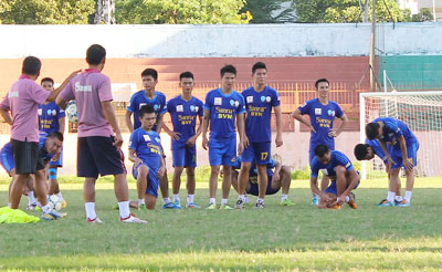 Câu lạc bộ bóng đá Sanna Khánh Hòa: Hoàn thiện bộ khung