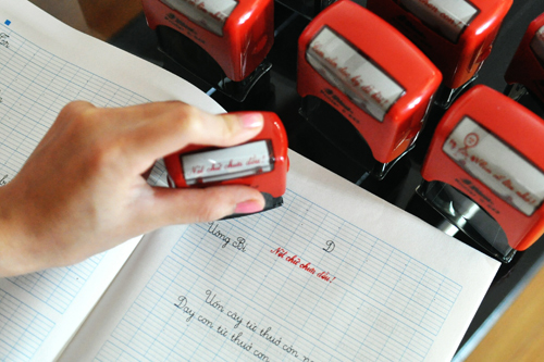 Bỏ chấm điểm thử thách tâm huyết của thầy cô