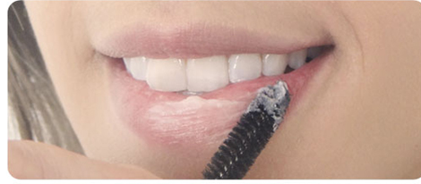 Giữ đôi môi luôn mềm mượt mùa hanh khô