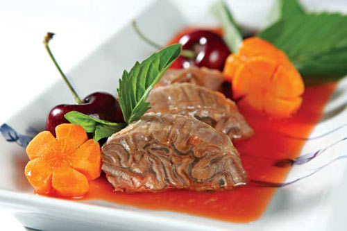 Bắp bò nấu cherry